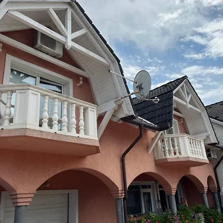 Greta Ház Apartamento *